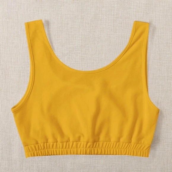 SHEIN NWOT scoop neck crop top - size Medium - Picture 3 of 3